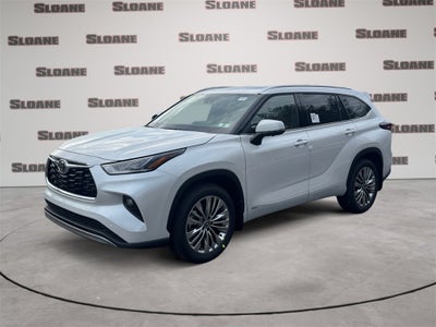 2026 Toyota Highlander Hybrid Platinum