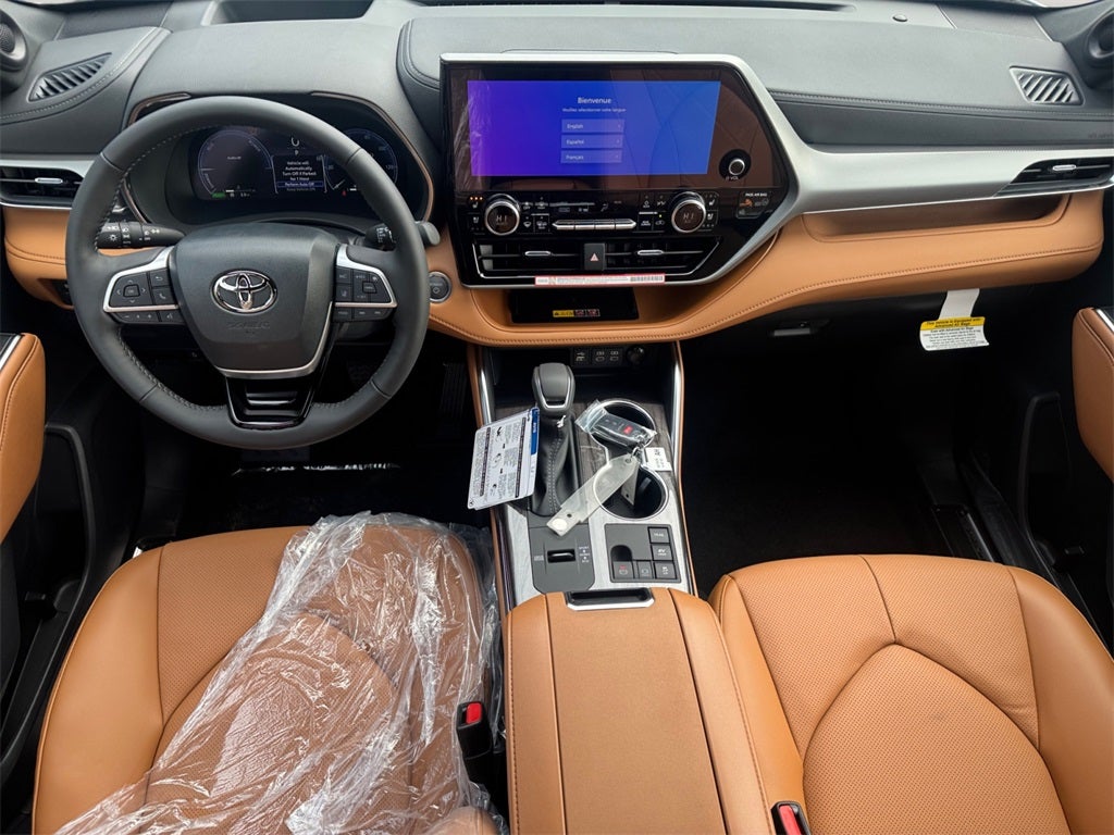 2026 Toyota Highlander Hybrid Platinum