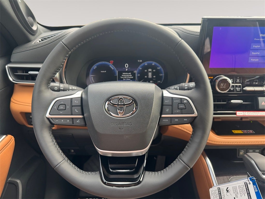 2026 Toyota Highlander Hybrid Platinum