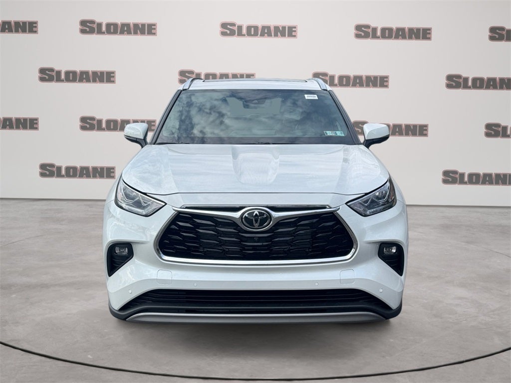 2026 Toyota Highlander Hybrid Platinum