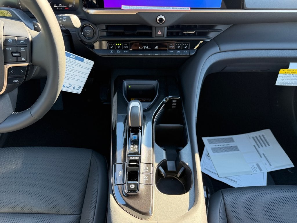 2026 Toyota Toyota Crown Signia Limited