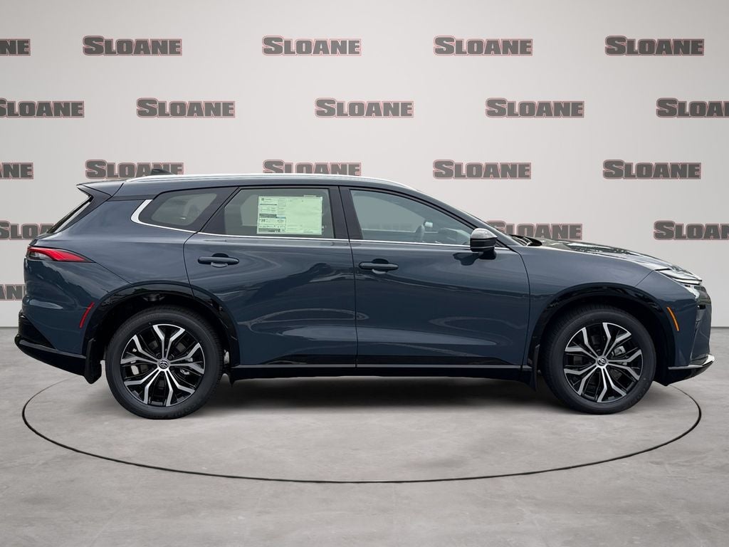2026 Toyota Toyota Crown Signia XLE